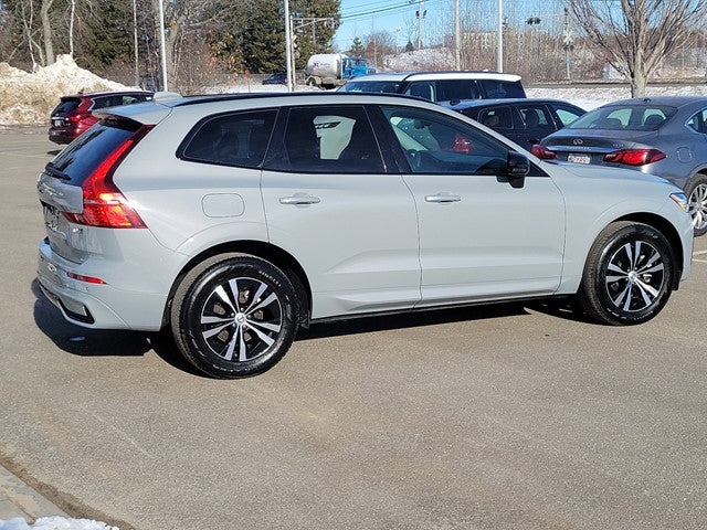 2025 Volvo XC60 Core