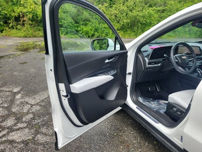 2024 Cadillac XT4 Sport