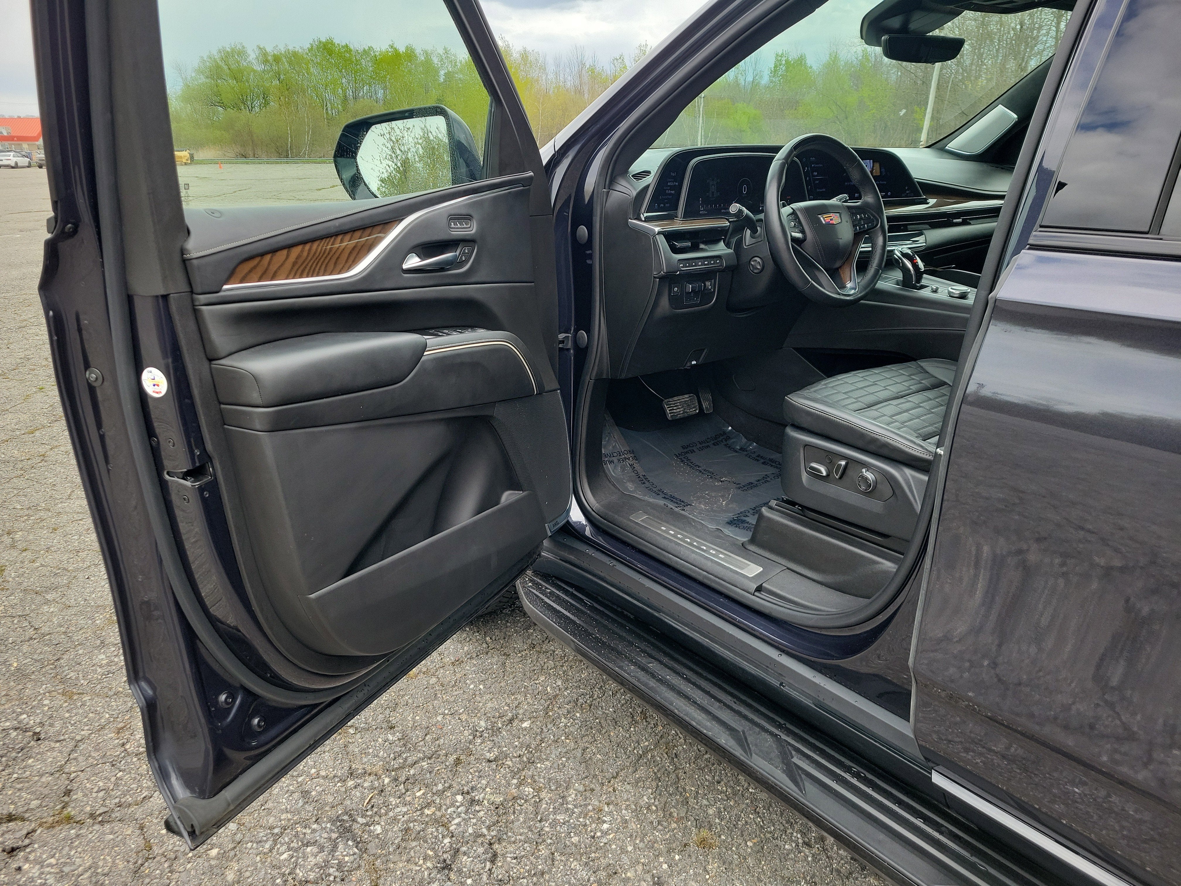 2023 Cadillac Escalade ESV Sport Platinum