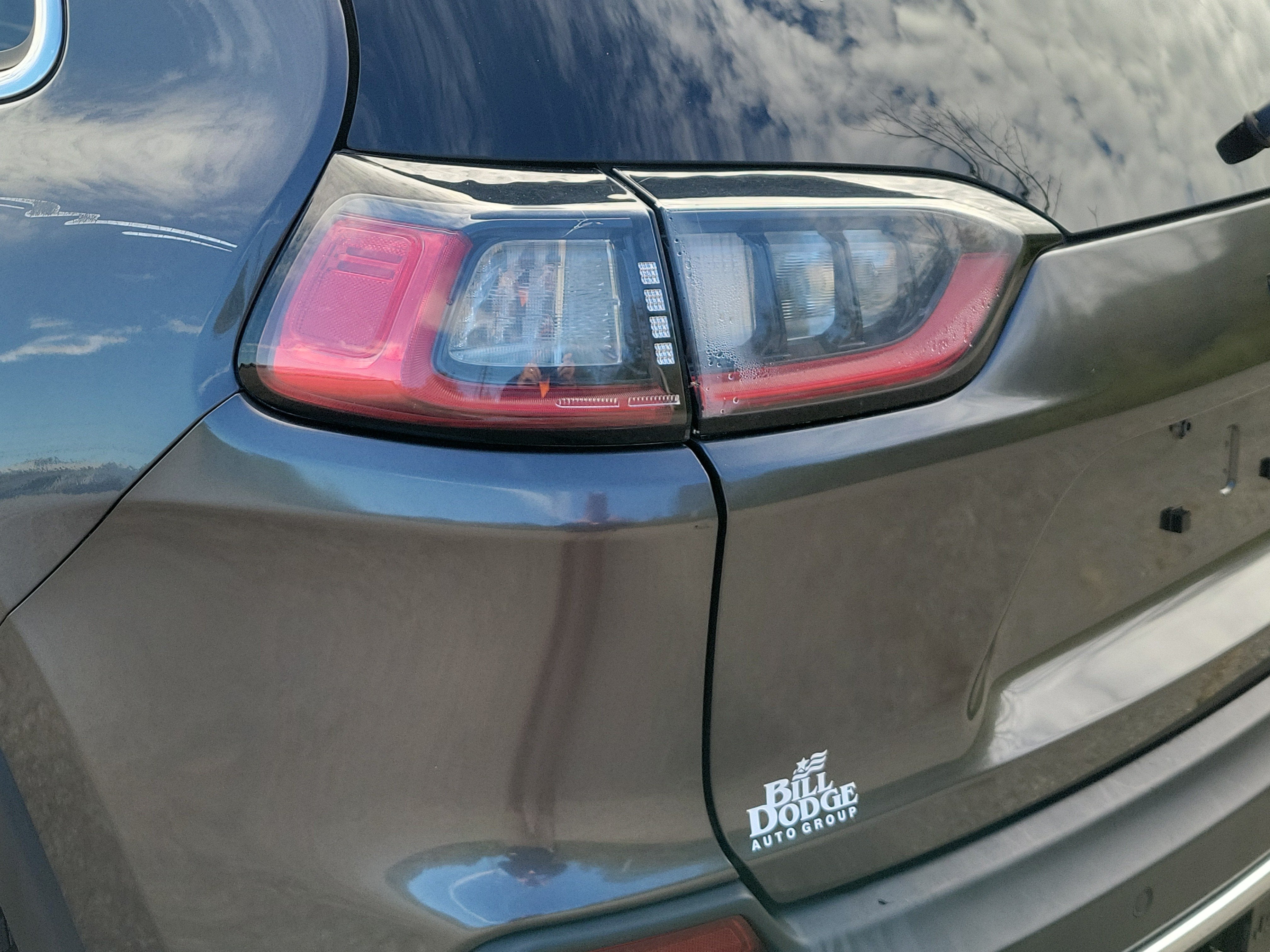 2019 Jeep Cherokee Limited FWD