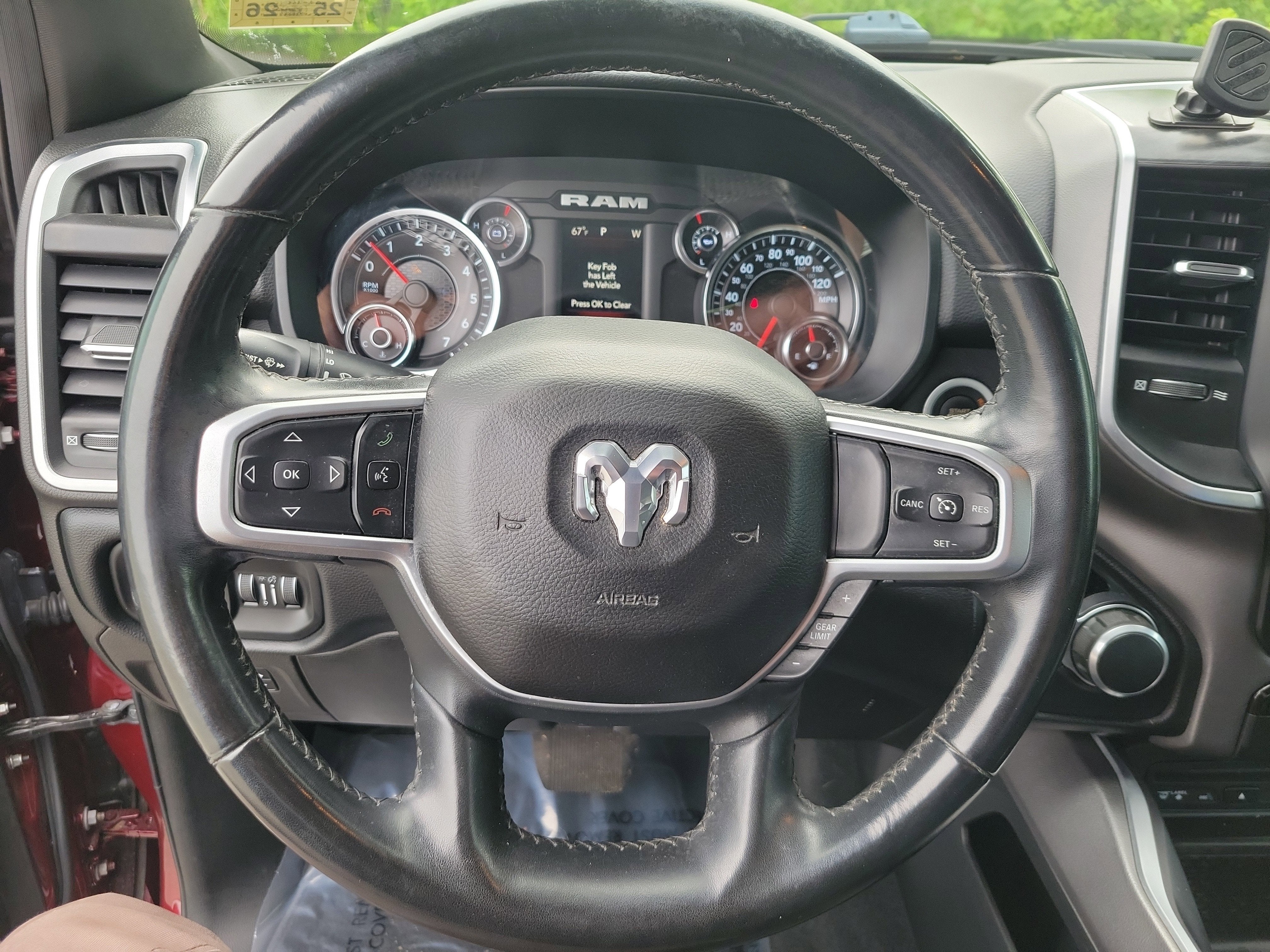 2019 RAM 1500 Big Horn/Lone Star Crew Cab 4x4 5'7" Box