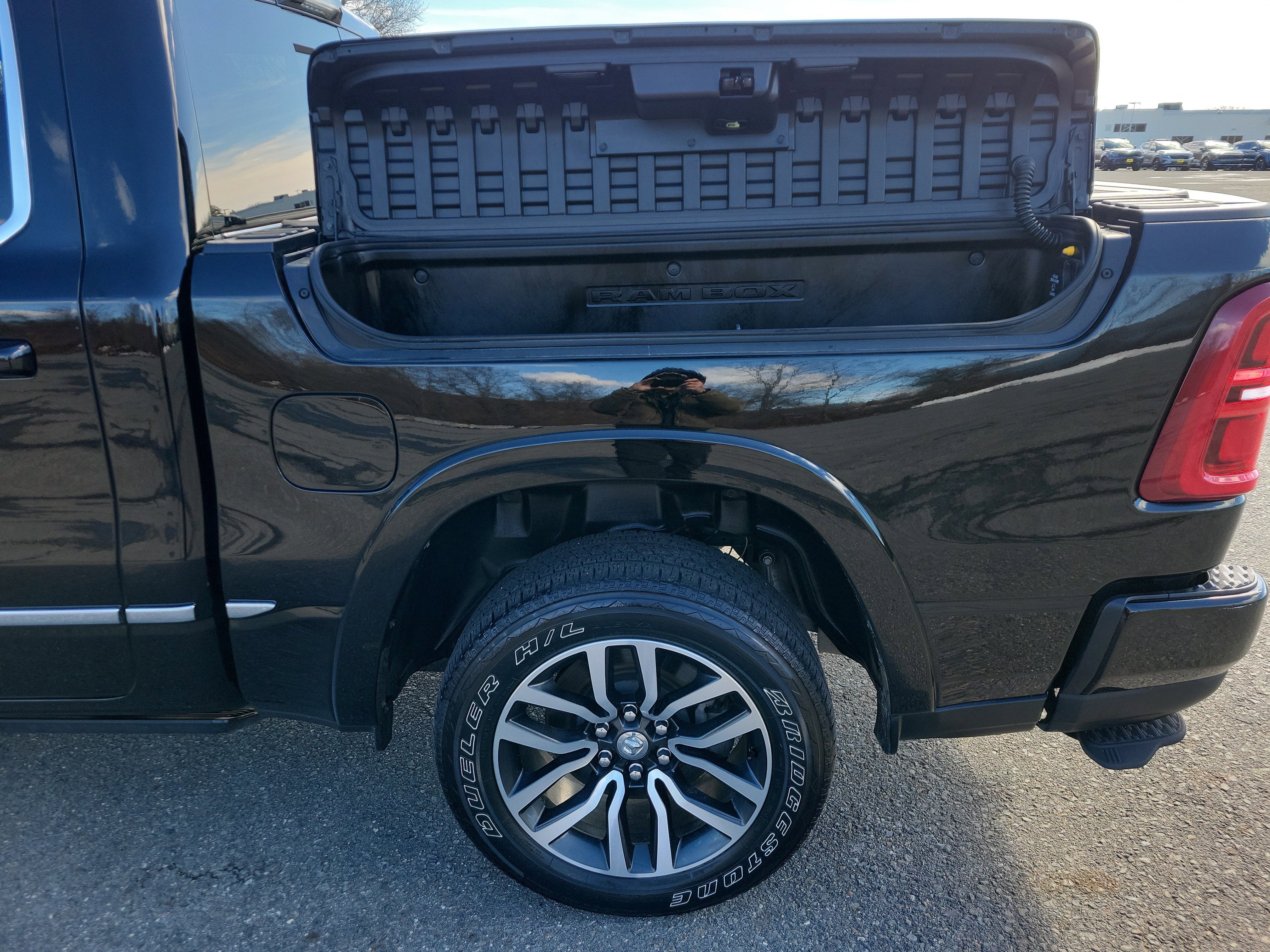 2025 RAM 1500 Limited Crew Cab 4x4 5'7" Box