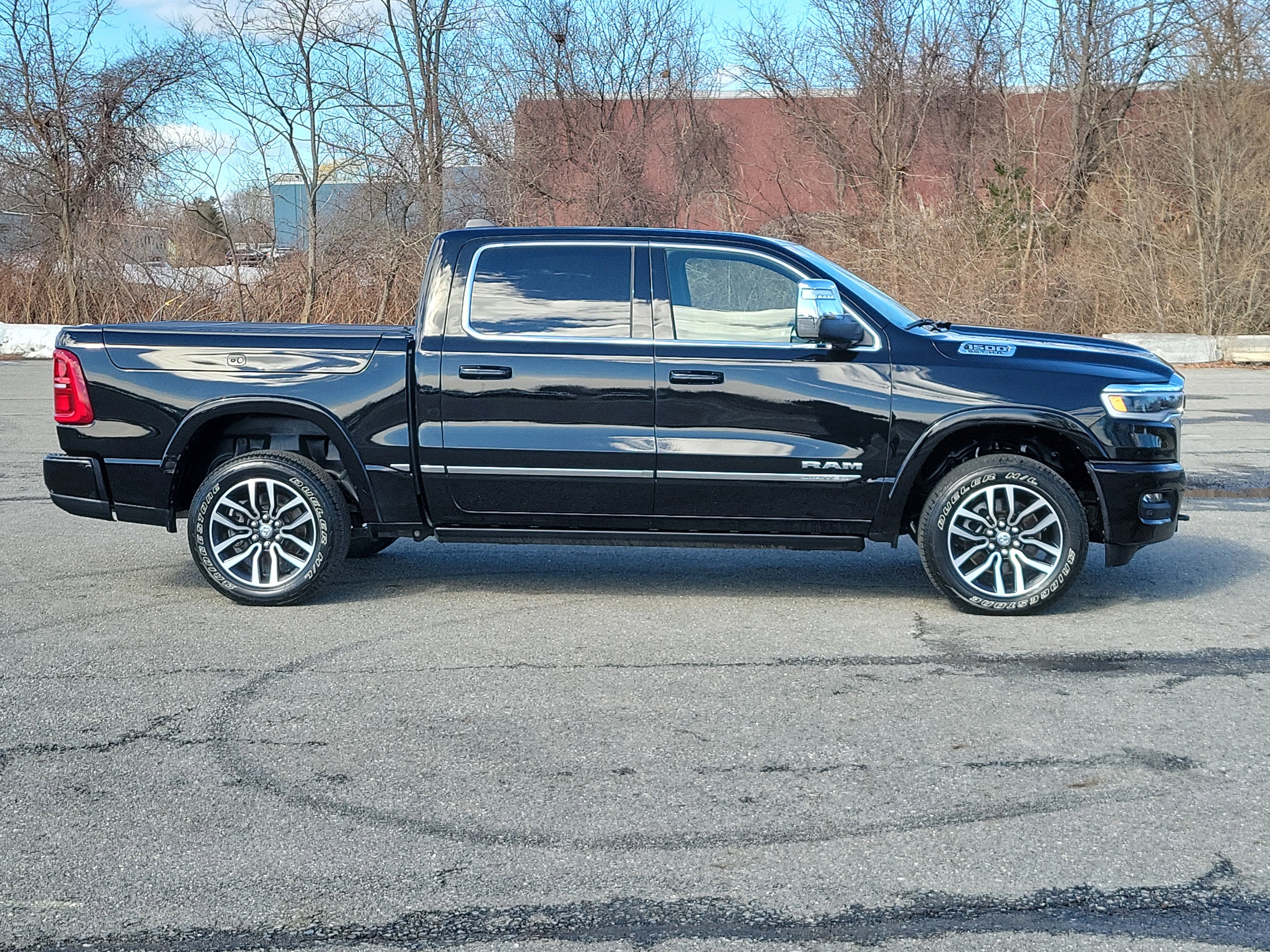 2025 RAM 1500 Limited Crew Cab 4x4 5'7" Box