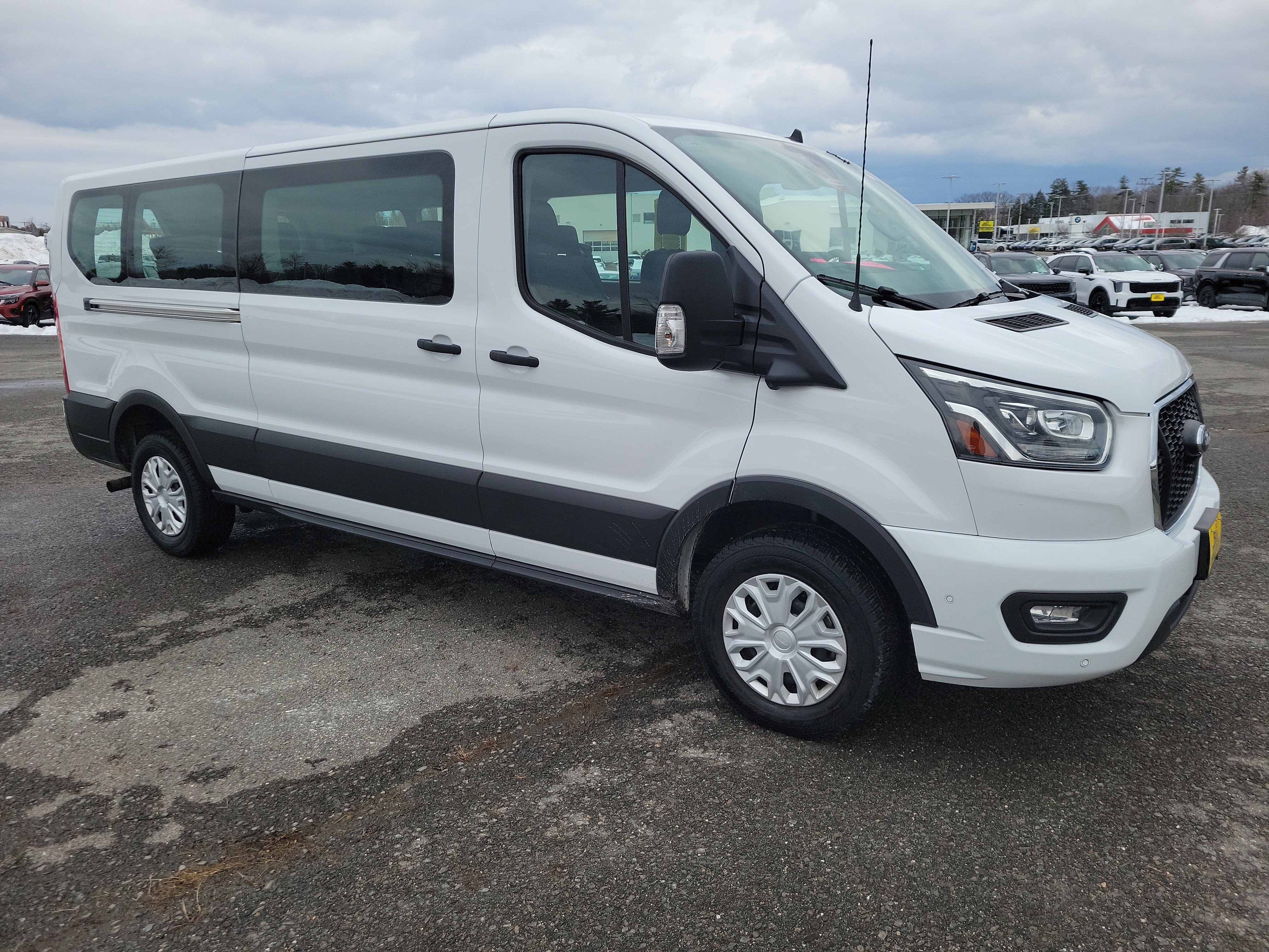 2023 Ford Transit Passenger Wagon XL
