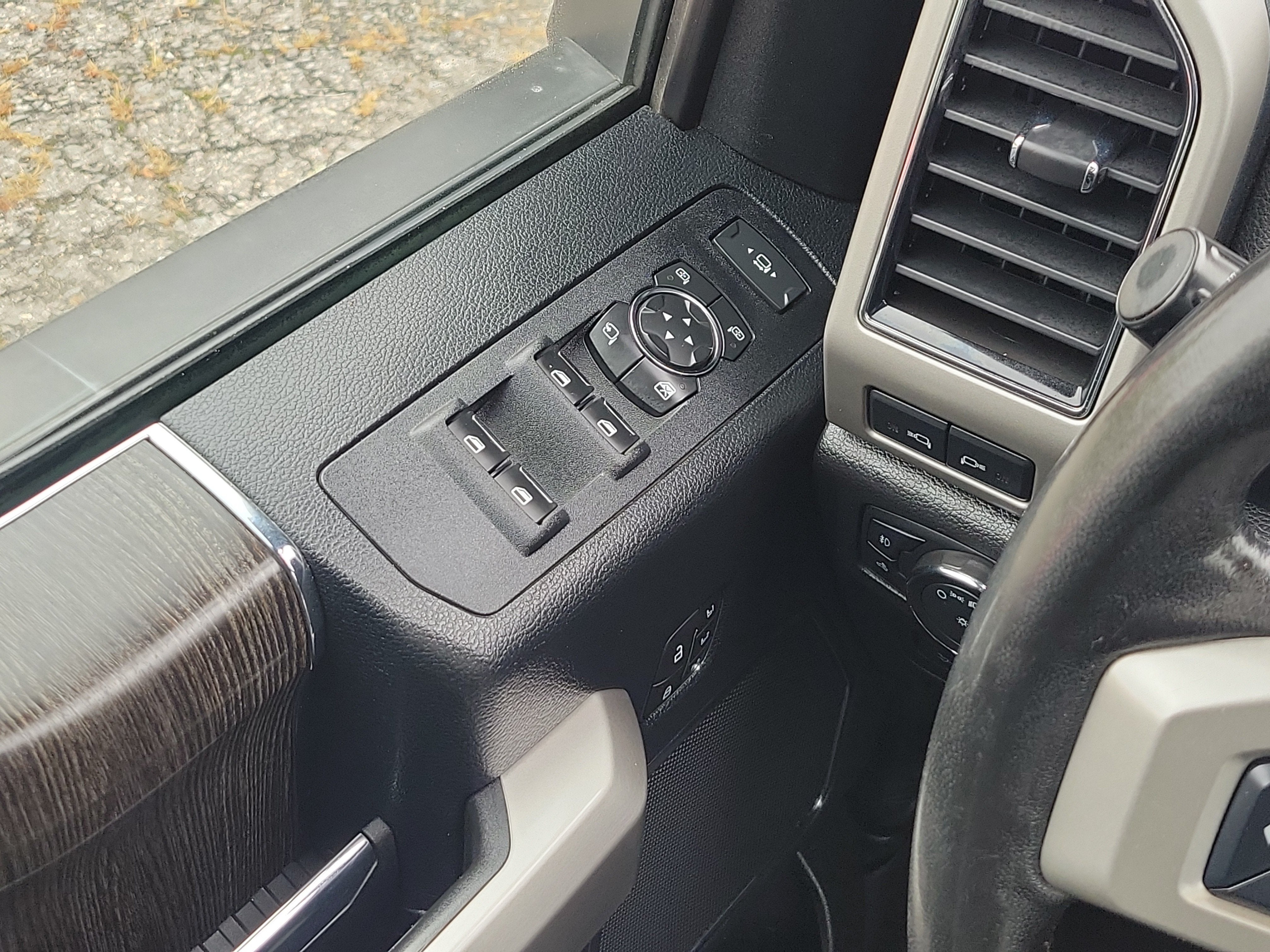 2020 Ford F-350 LARIAT