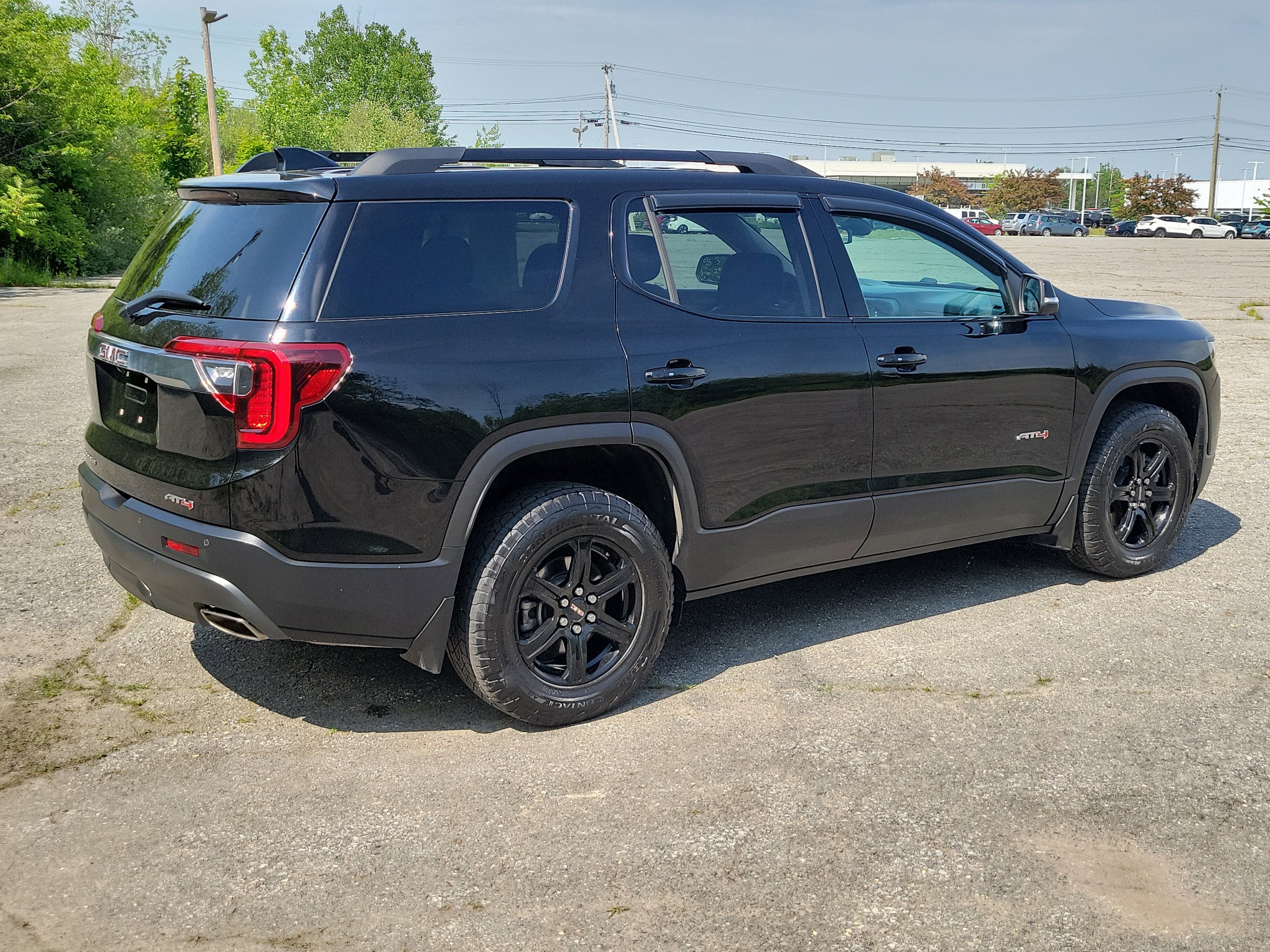 2022 GMC Acadia AT4