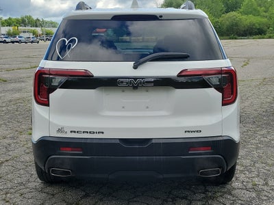 2023 GMC Acadia SLT