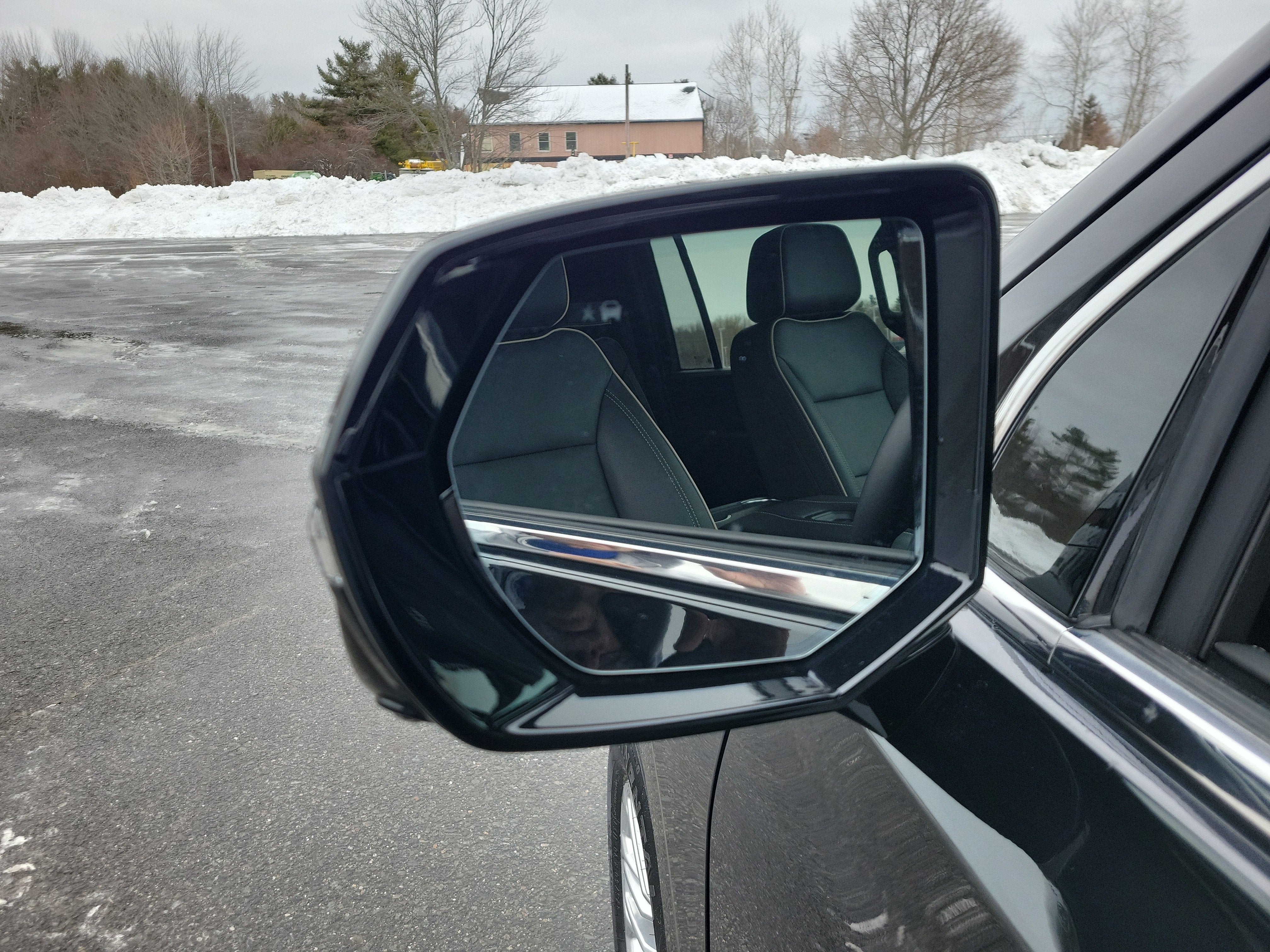 2024 GMC Yukon XL SLT