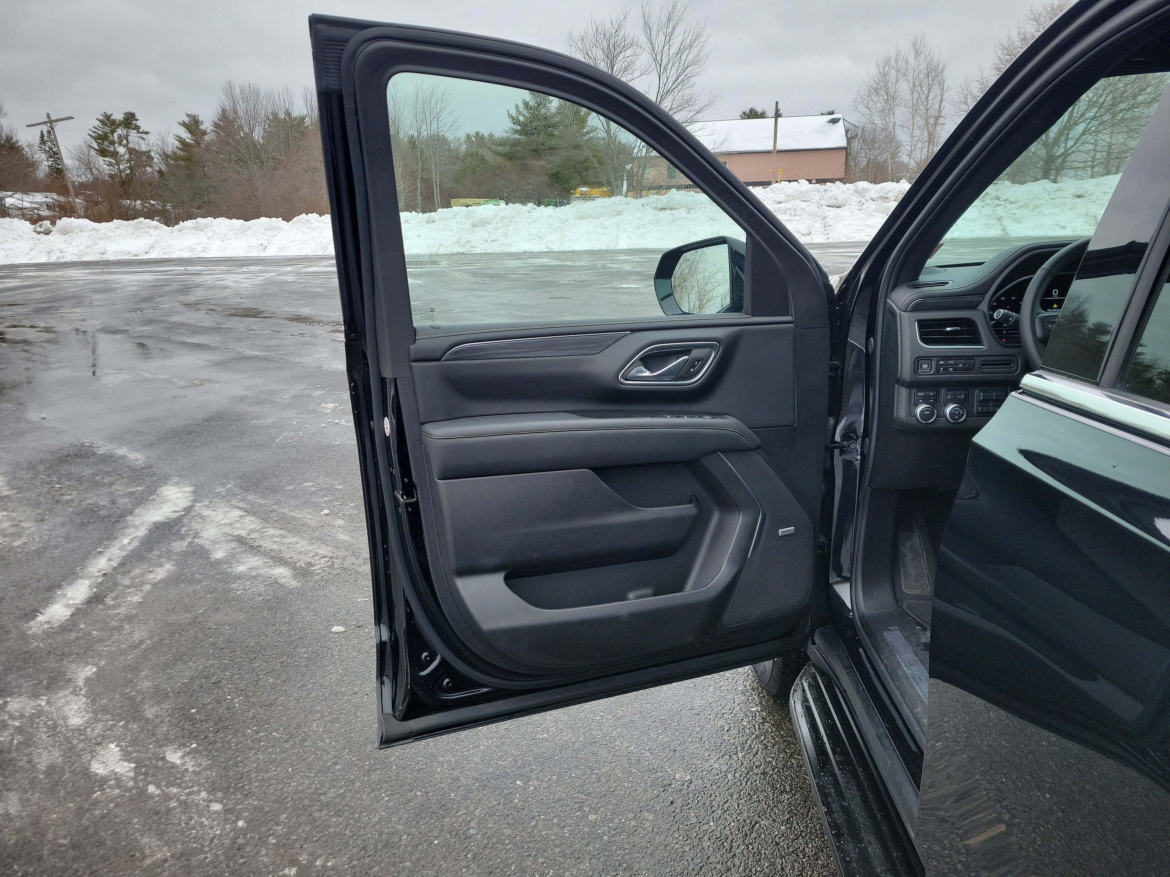 2024 GMC Yukon XL SLT