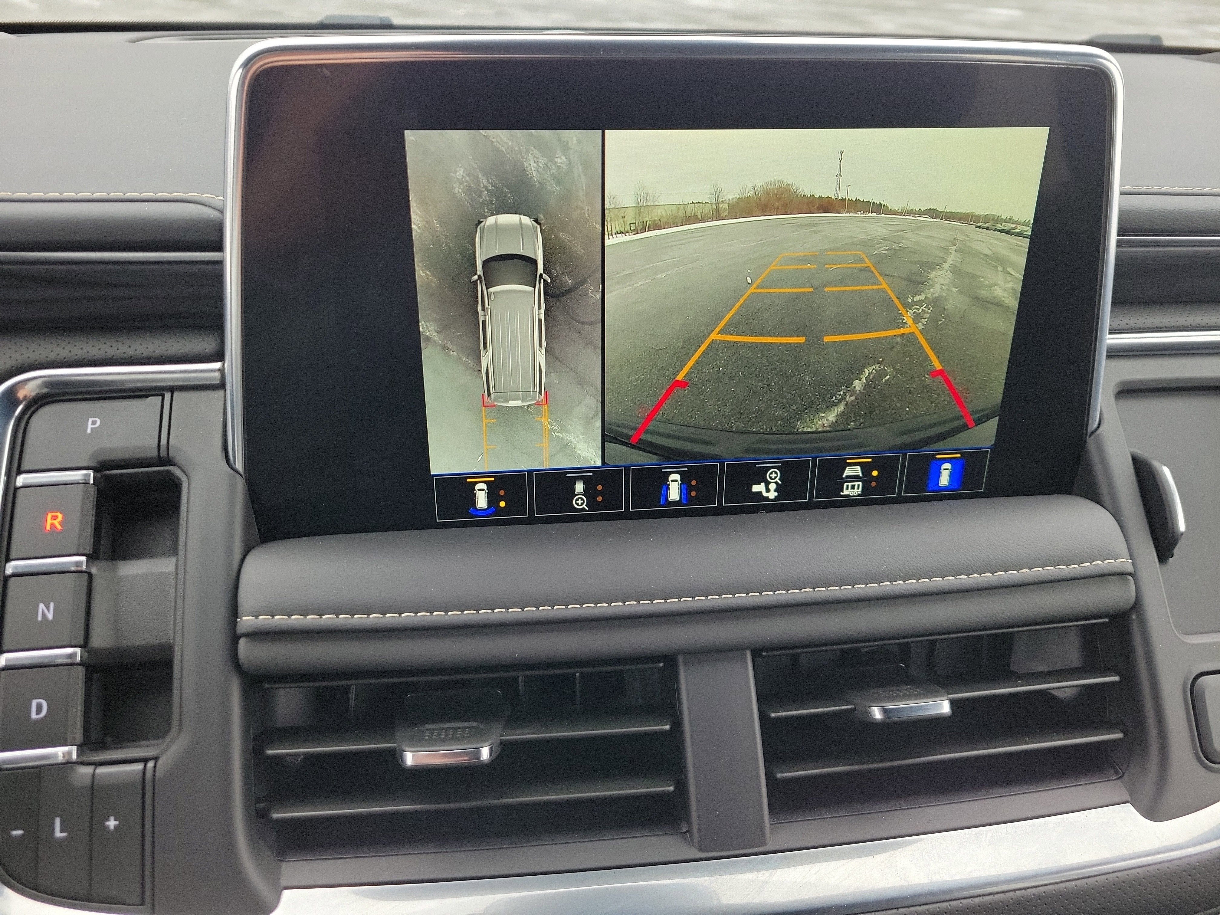 2024 GMC Yukon XL SLT