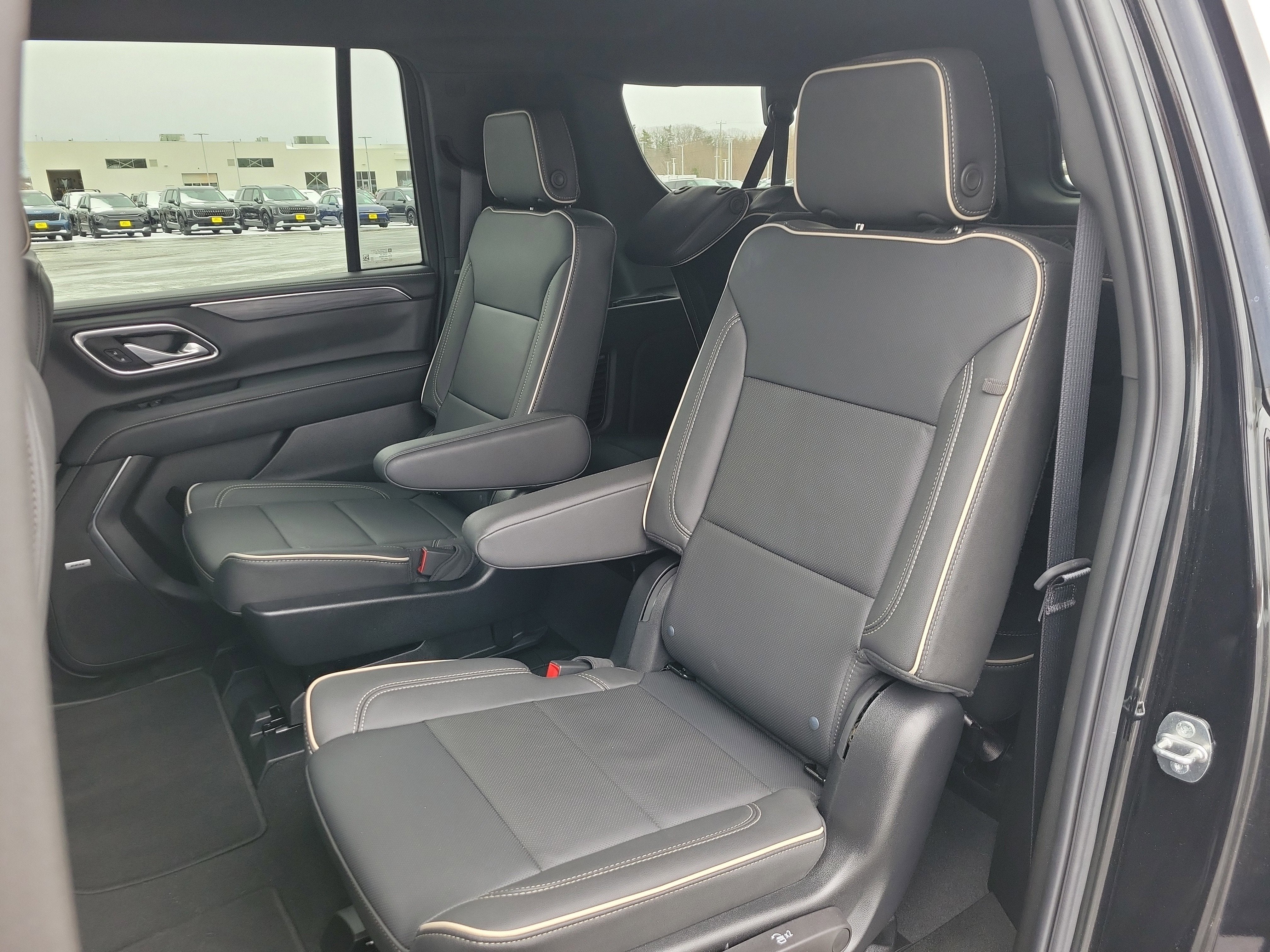 2024 GMC Yukon XL SLT