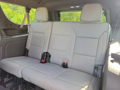 2024 GMC Yukon XL SLT