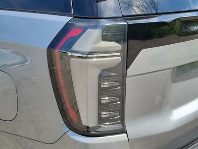 2025 Chevrolet Suburban RST
