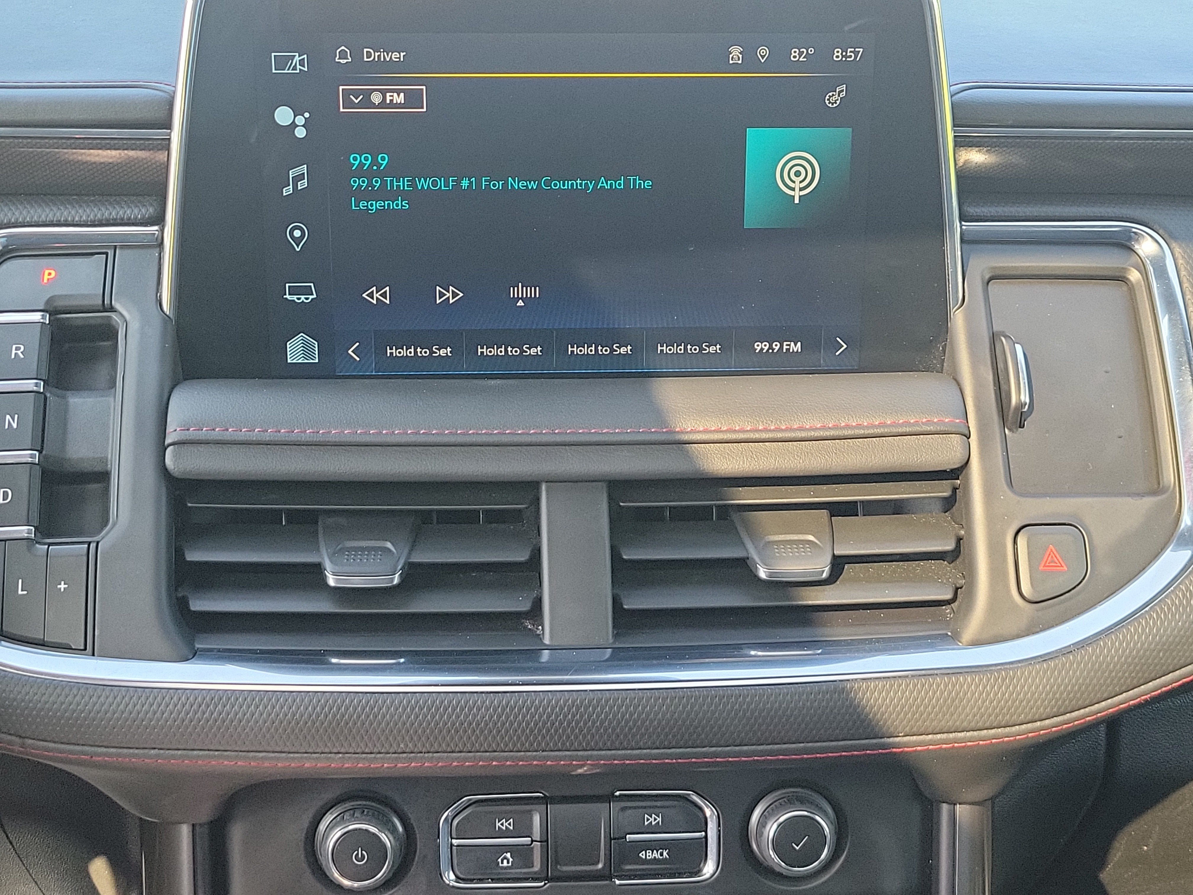 2023 Chevrolet Suburban RST