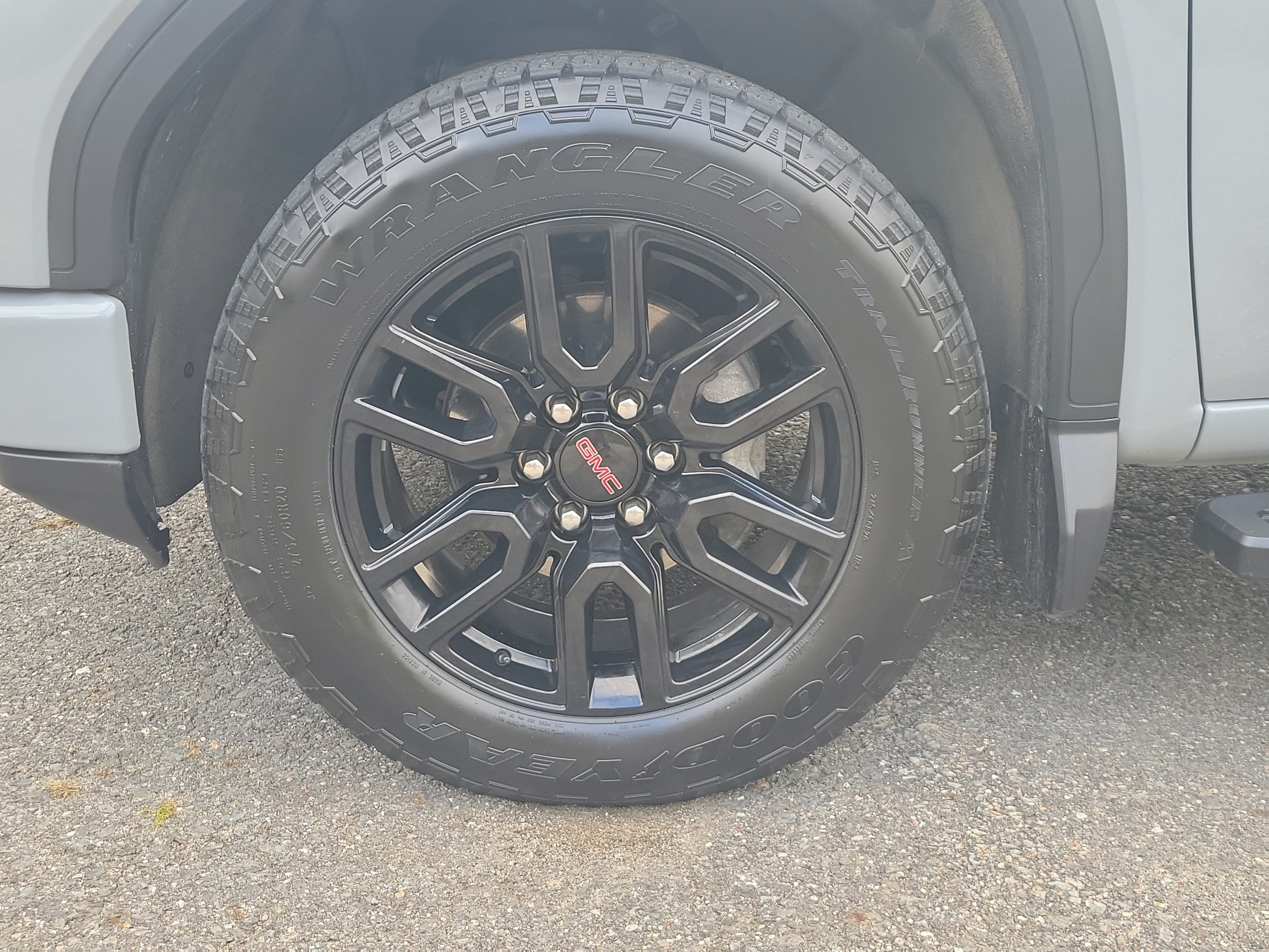 2024 GMC Sierra 1500 Elevation