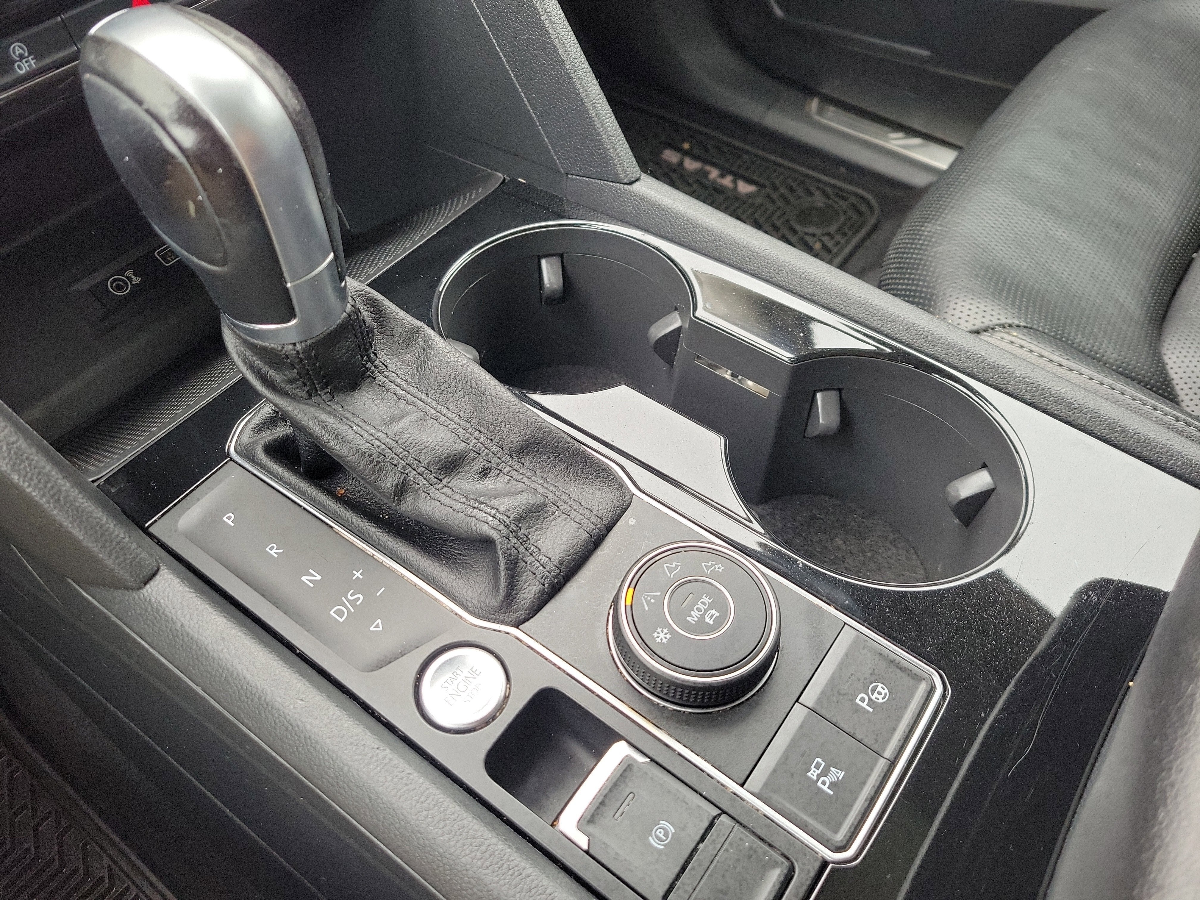 2018 Volkswagen Atlas 3.6L V6 SEL Premium