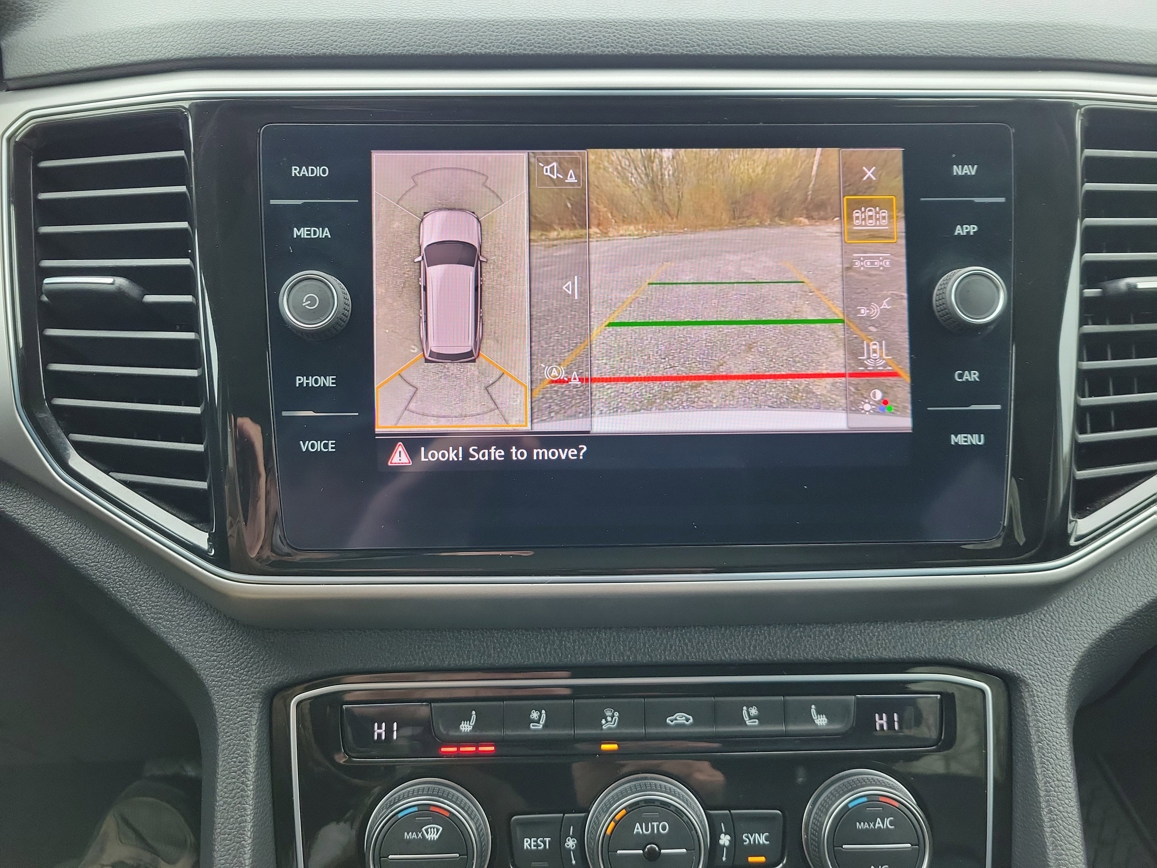 2018 Volkswagen Atlas 3.6L V6 SEL Premium