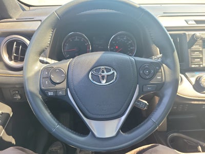 2017 Toyota RAV4 SE