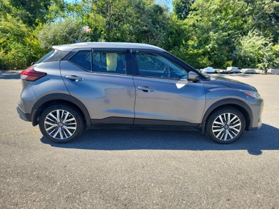 2021 Nissan Kicks SV Xtronic CVT