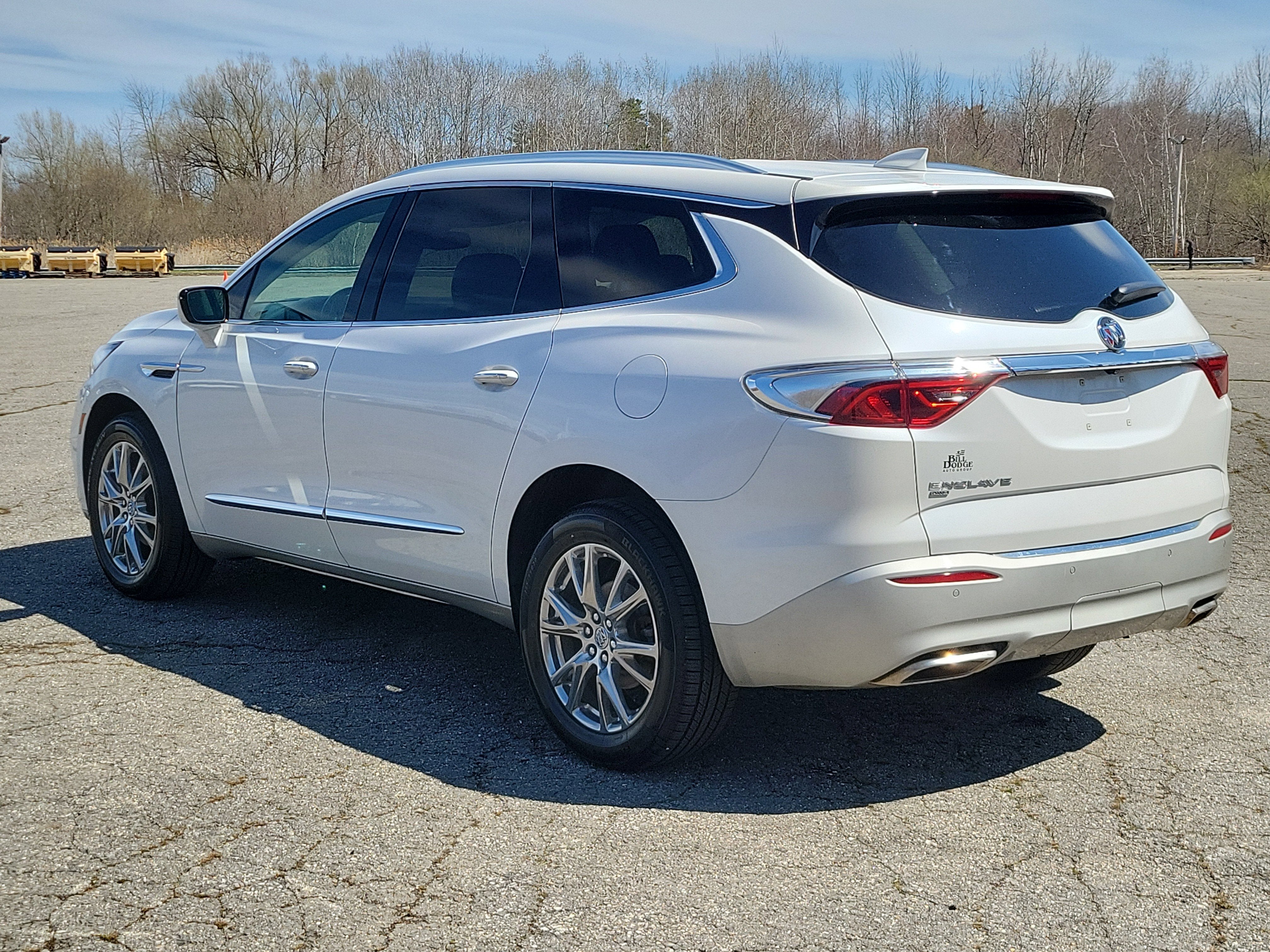 2023 Buick Enclave Essence