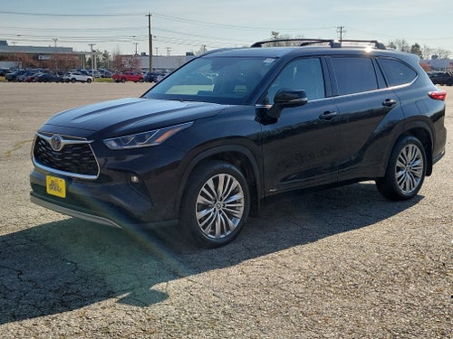2023 Toyota Highlander Hybrid Platinum