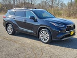 2023 Toyota Highlander Hybrid Platinum