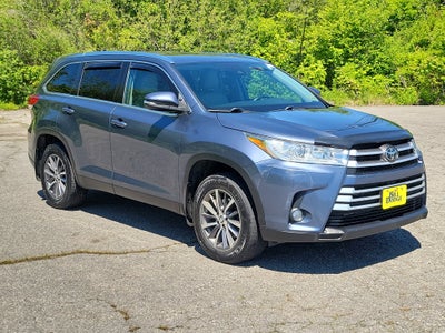 2019 Toyota Highlander SE