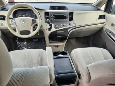 2011 Toyota Sienna LE V6