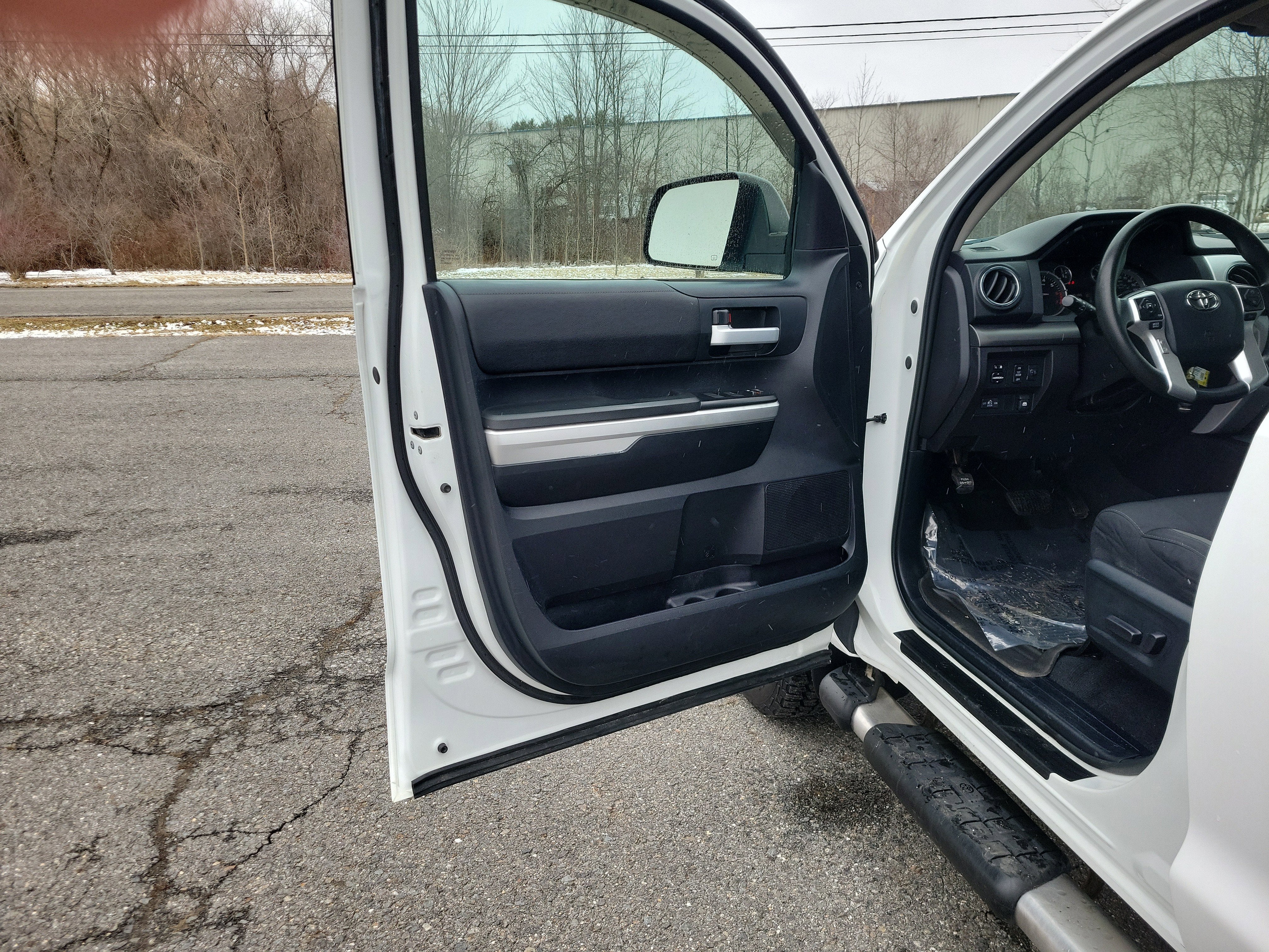 2015 Toyota Tundra 4WD Truck SR5