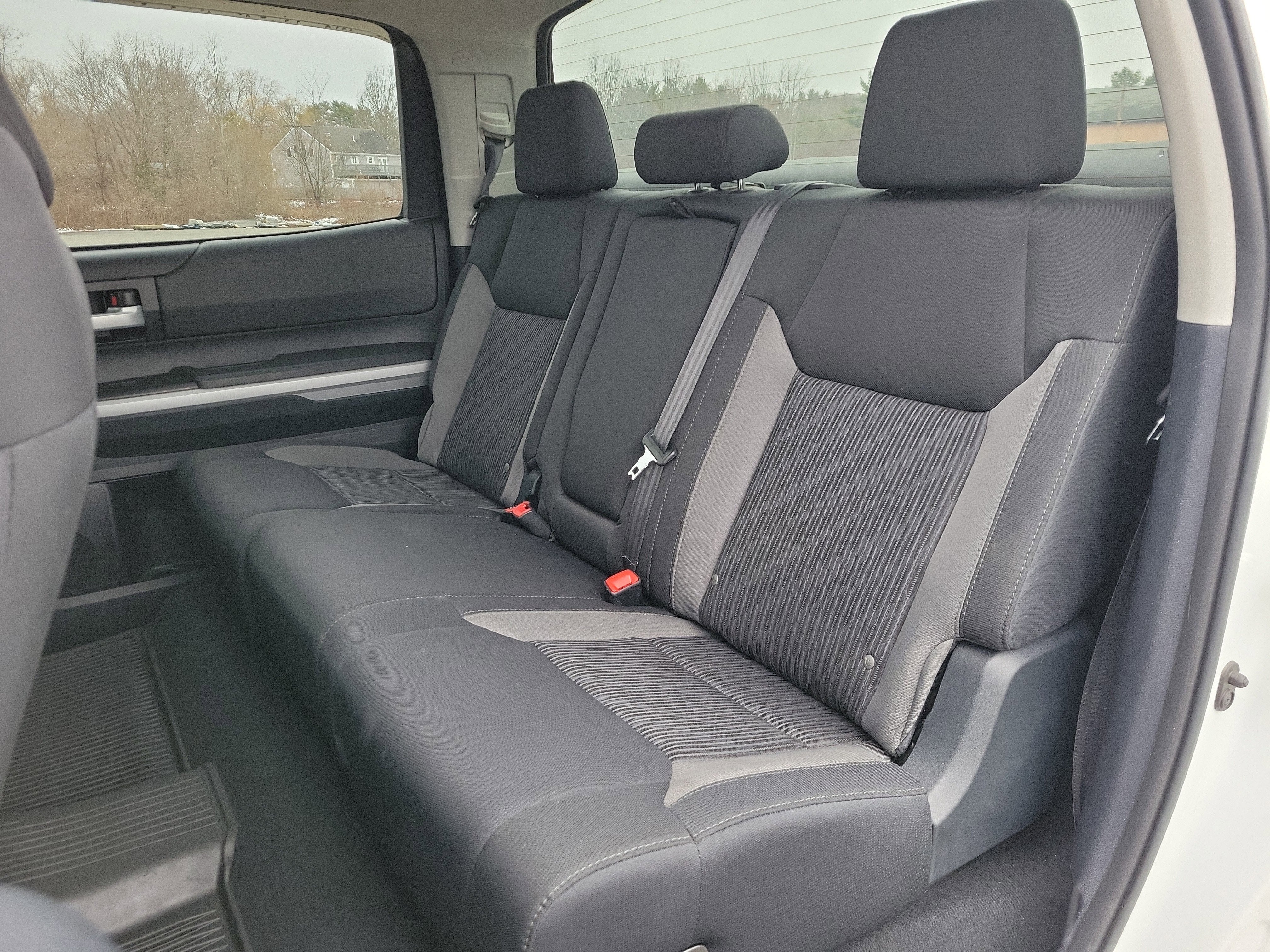 2015 Toyota Tundra 4WD Truck SR5