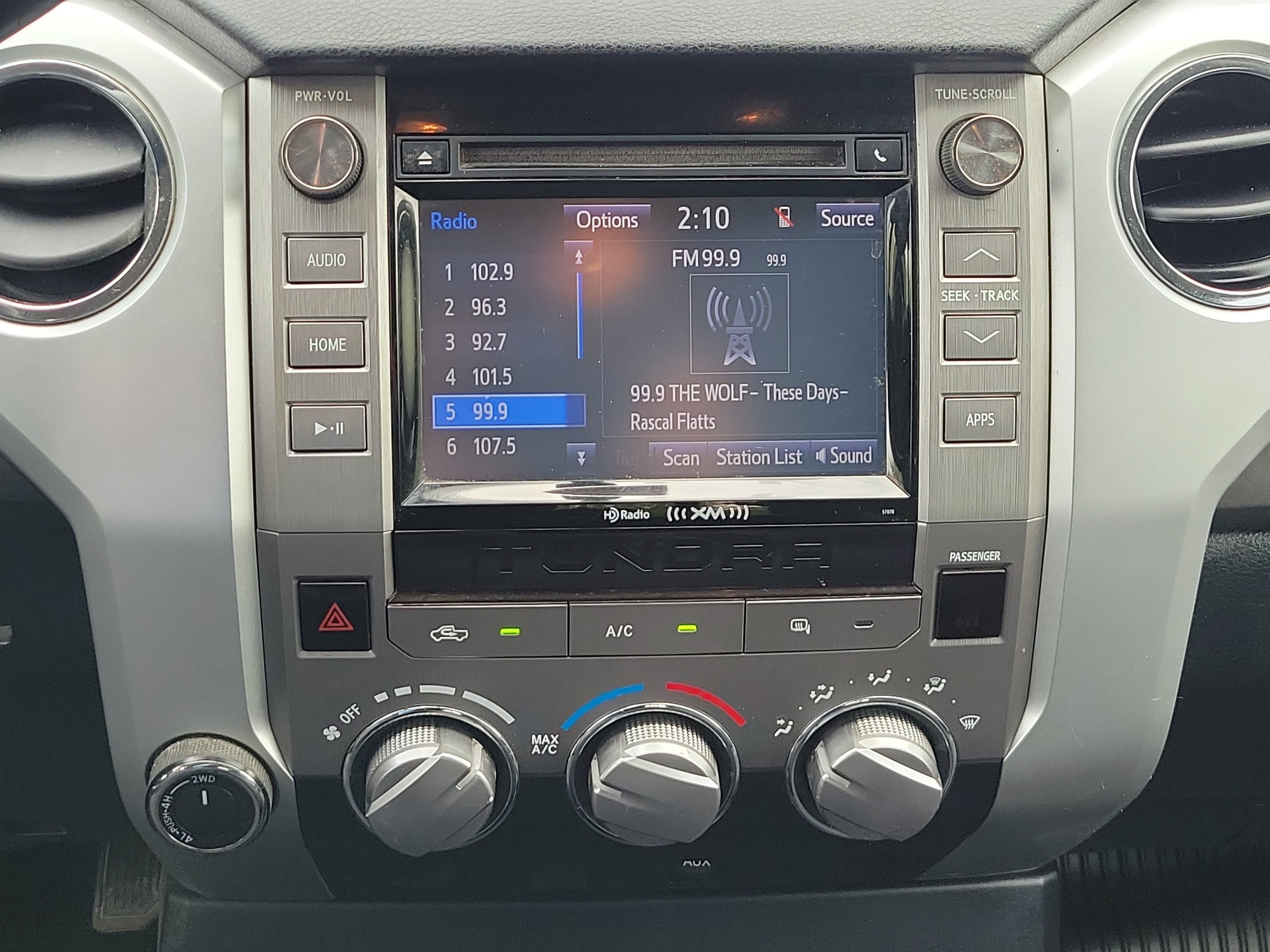 2015 Toyota Tundra SR5 5.7L V8