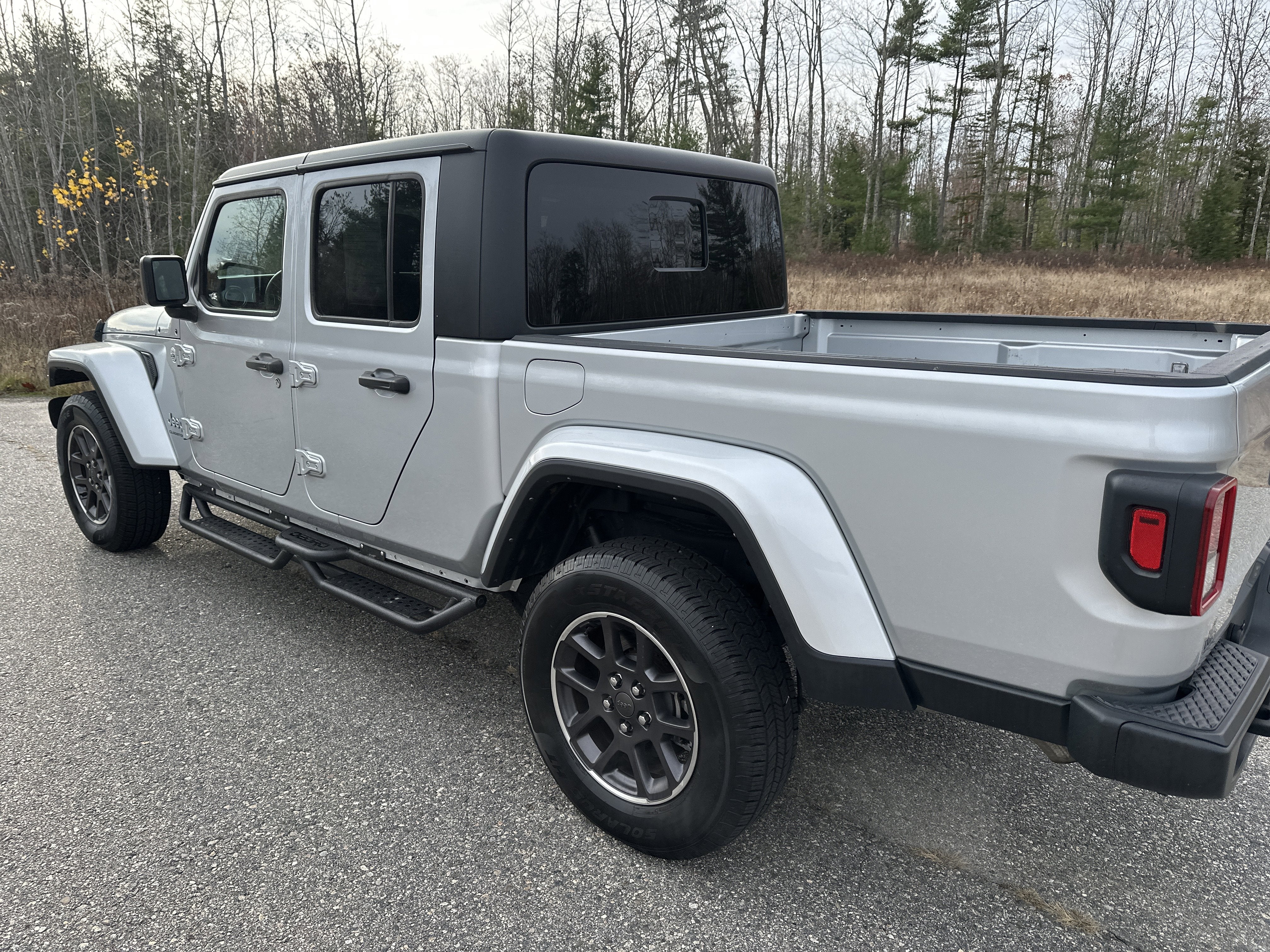 2023 Jeep Gladiator Overland
