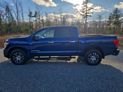 2021 Nissan TITAN Crew Cab SV