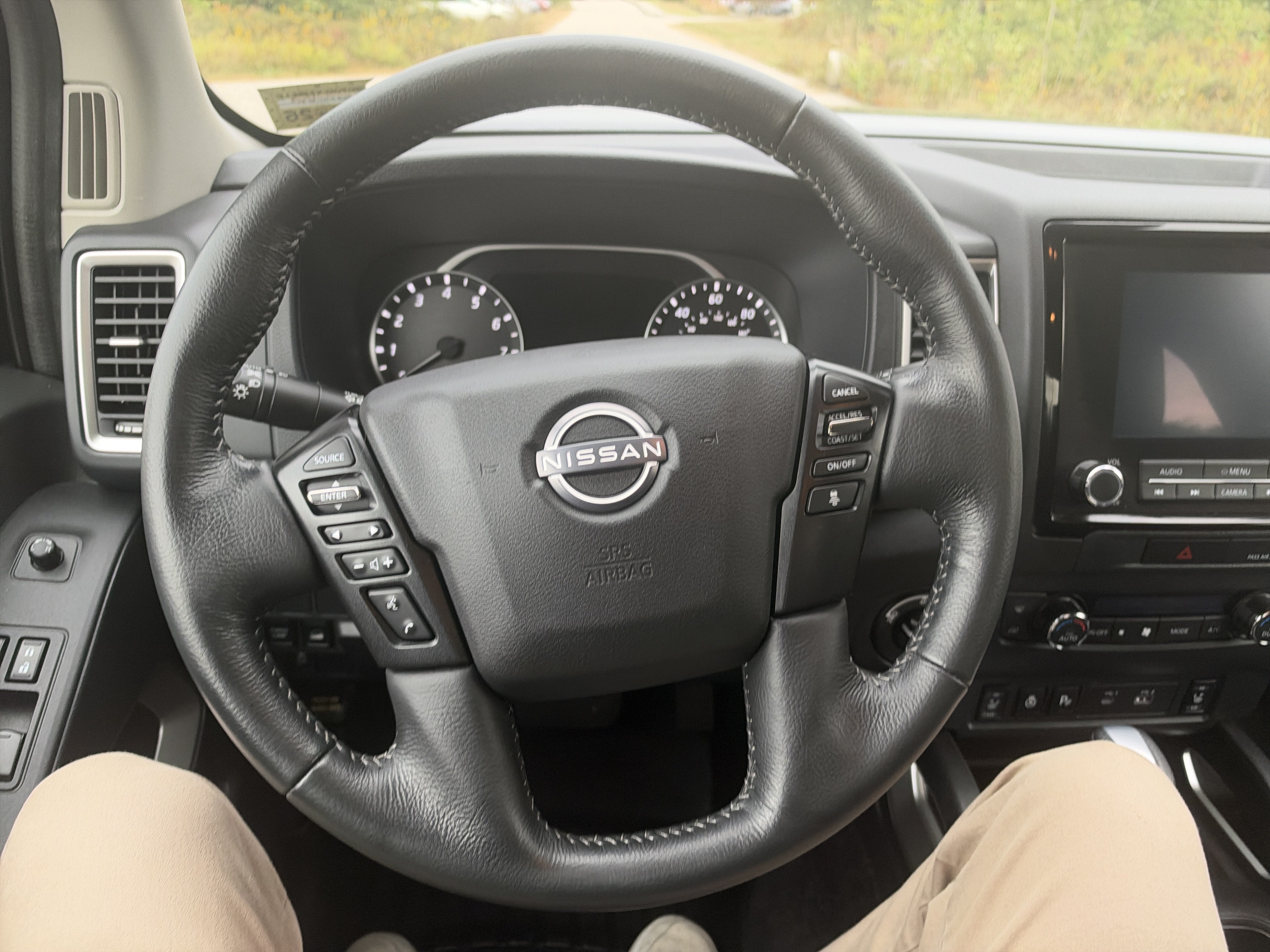 2023 Nissan Frontier SV