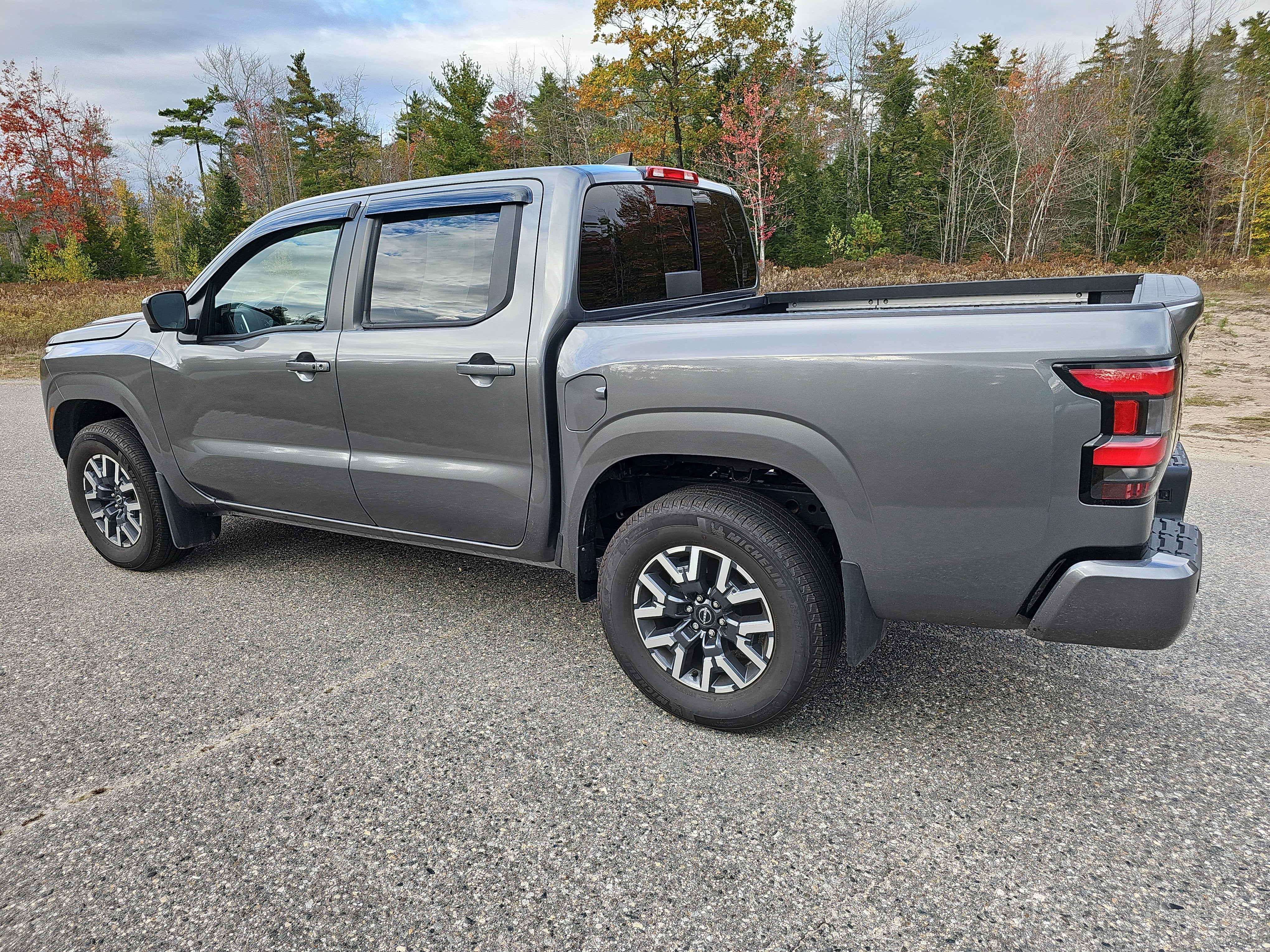 2025 Nissan Frontier Crew Cab SL