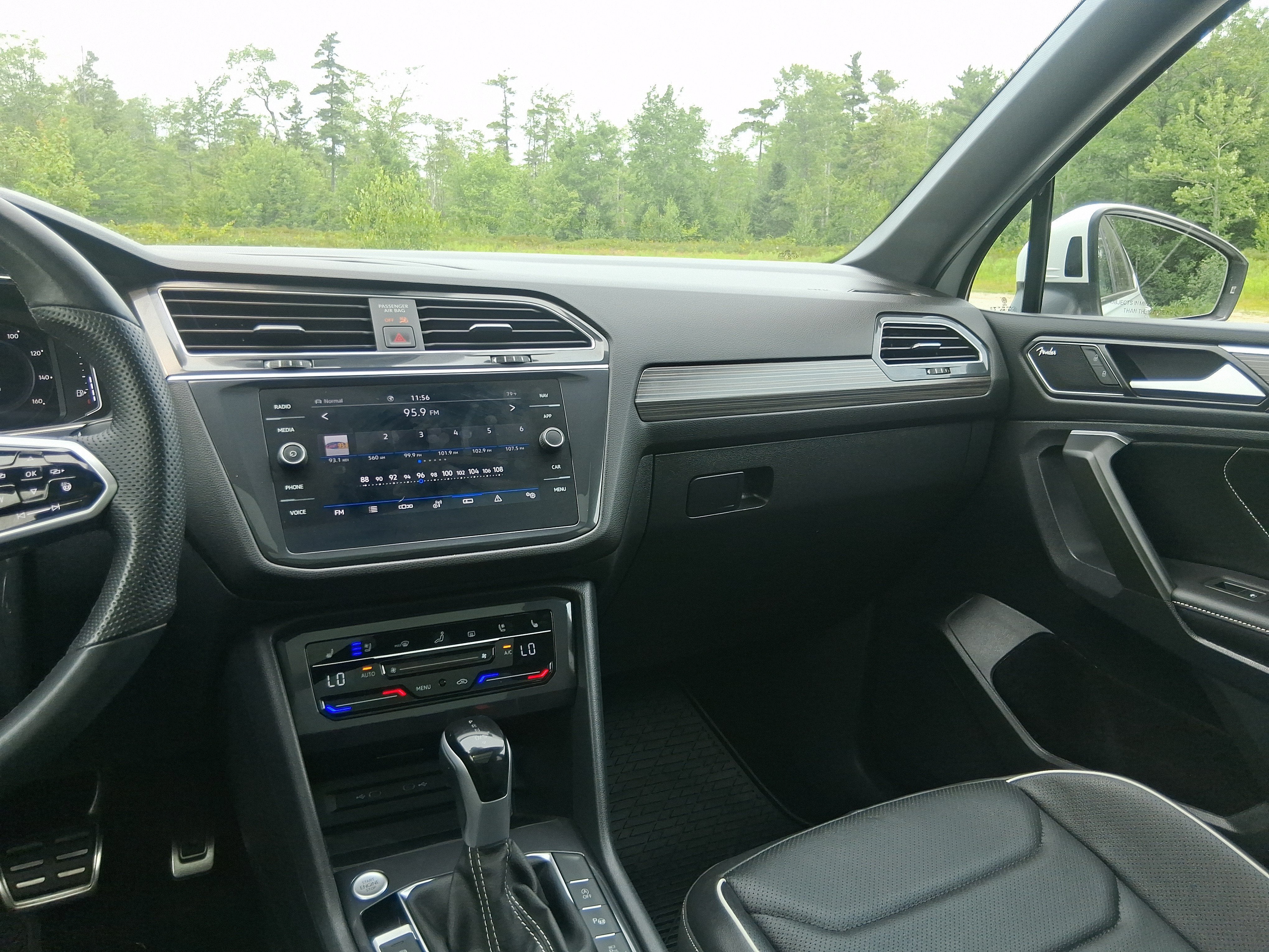 2024 Volkswagen Tiguan SEL R-Line