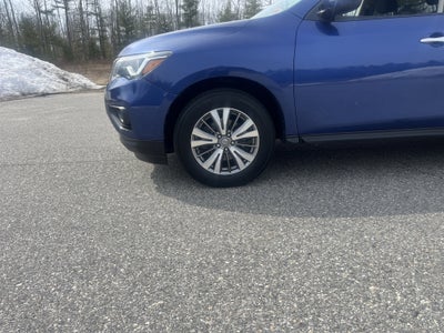 2019 Nissan Pathfinder S