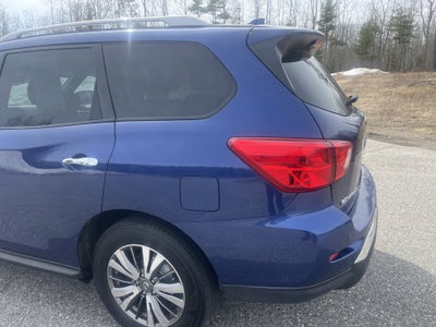 2019 Nissan Pathfinder S