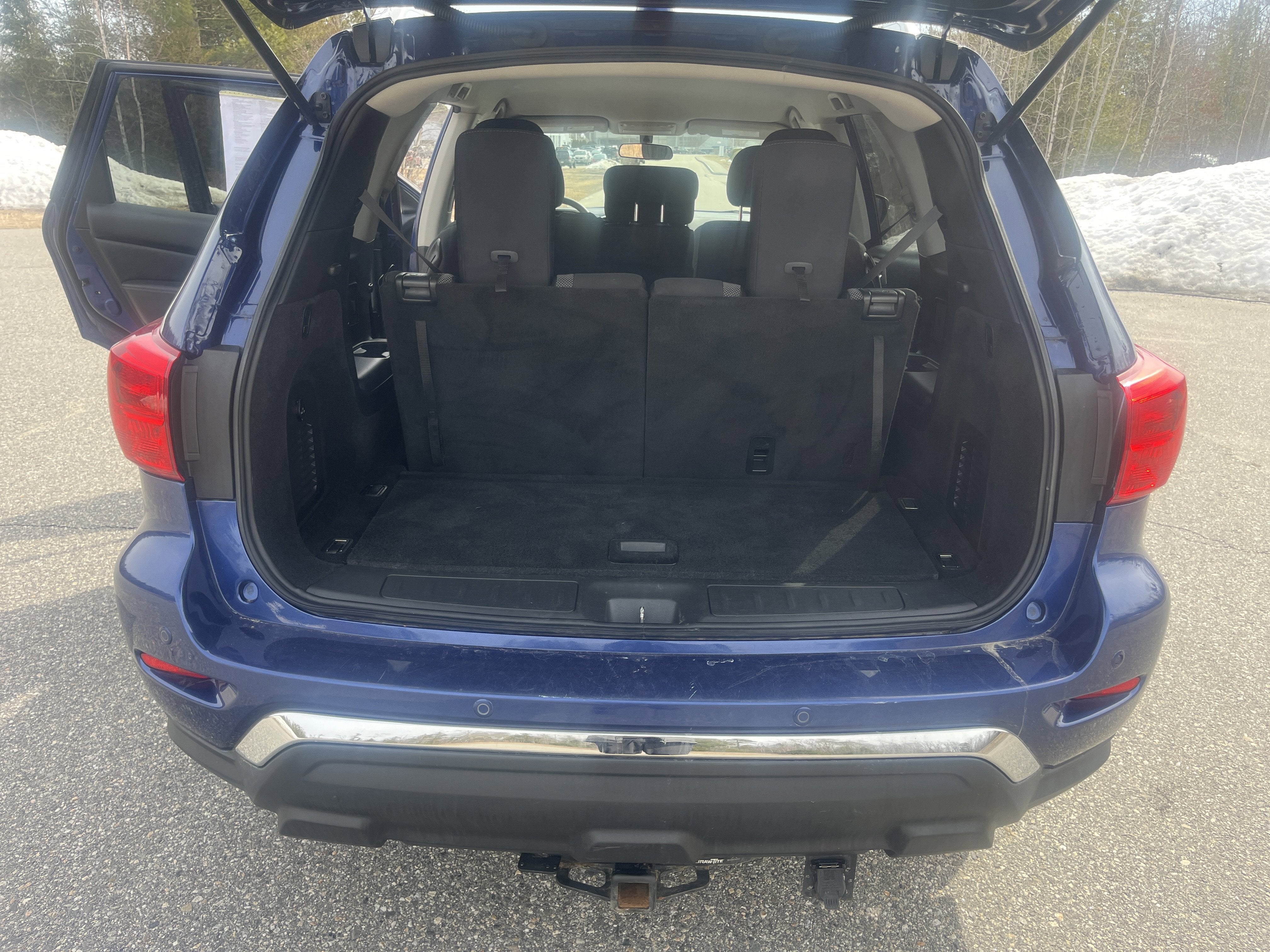 2019 Nissan Pathfinder S