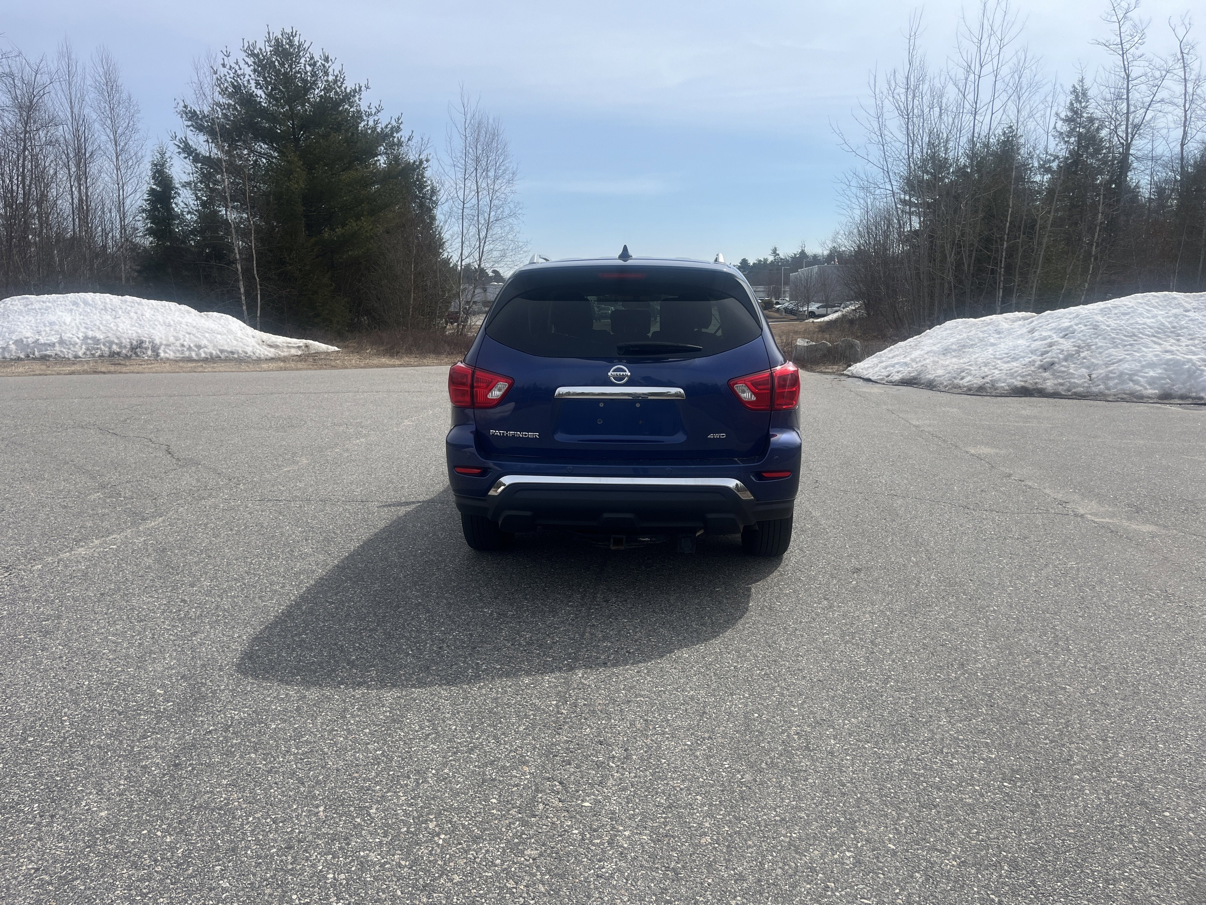 2019 Nissan Pathfinder S