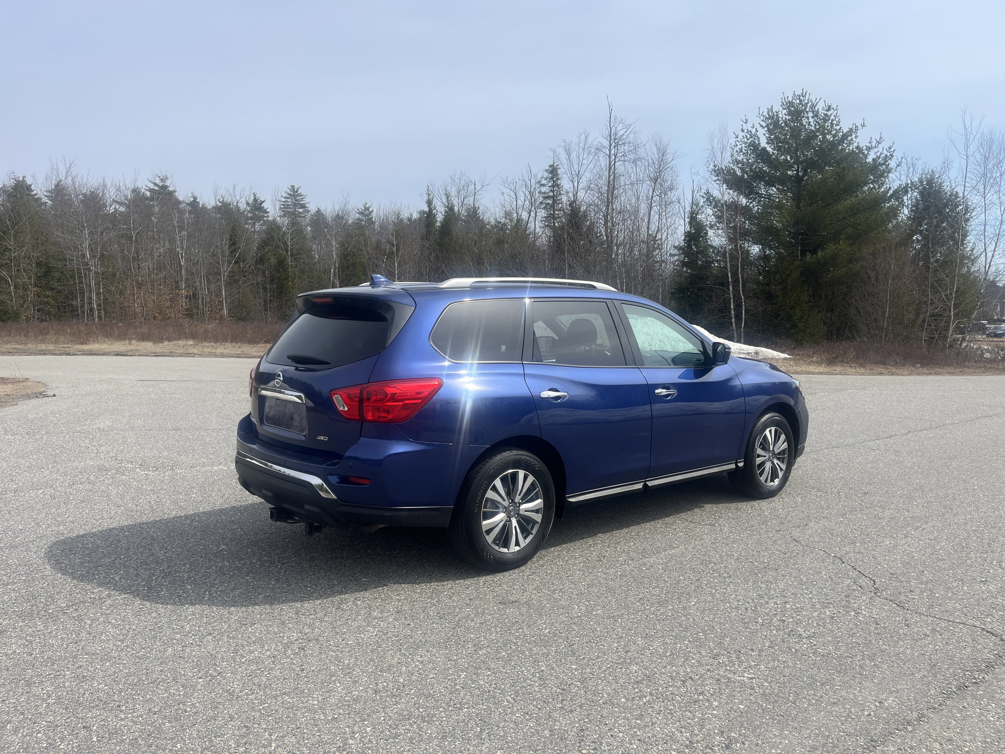 2019 Nissan Pathfinder S