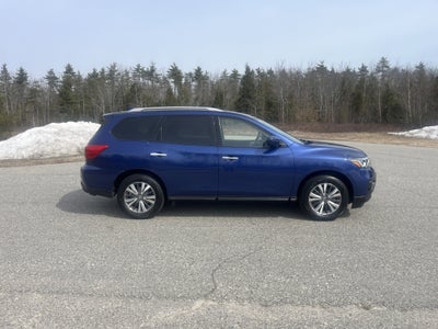 2019 Nissan Pathfinder S