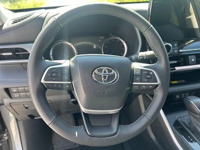 2026 Toyota Highlander Hybrid XLE