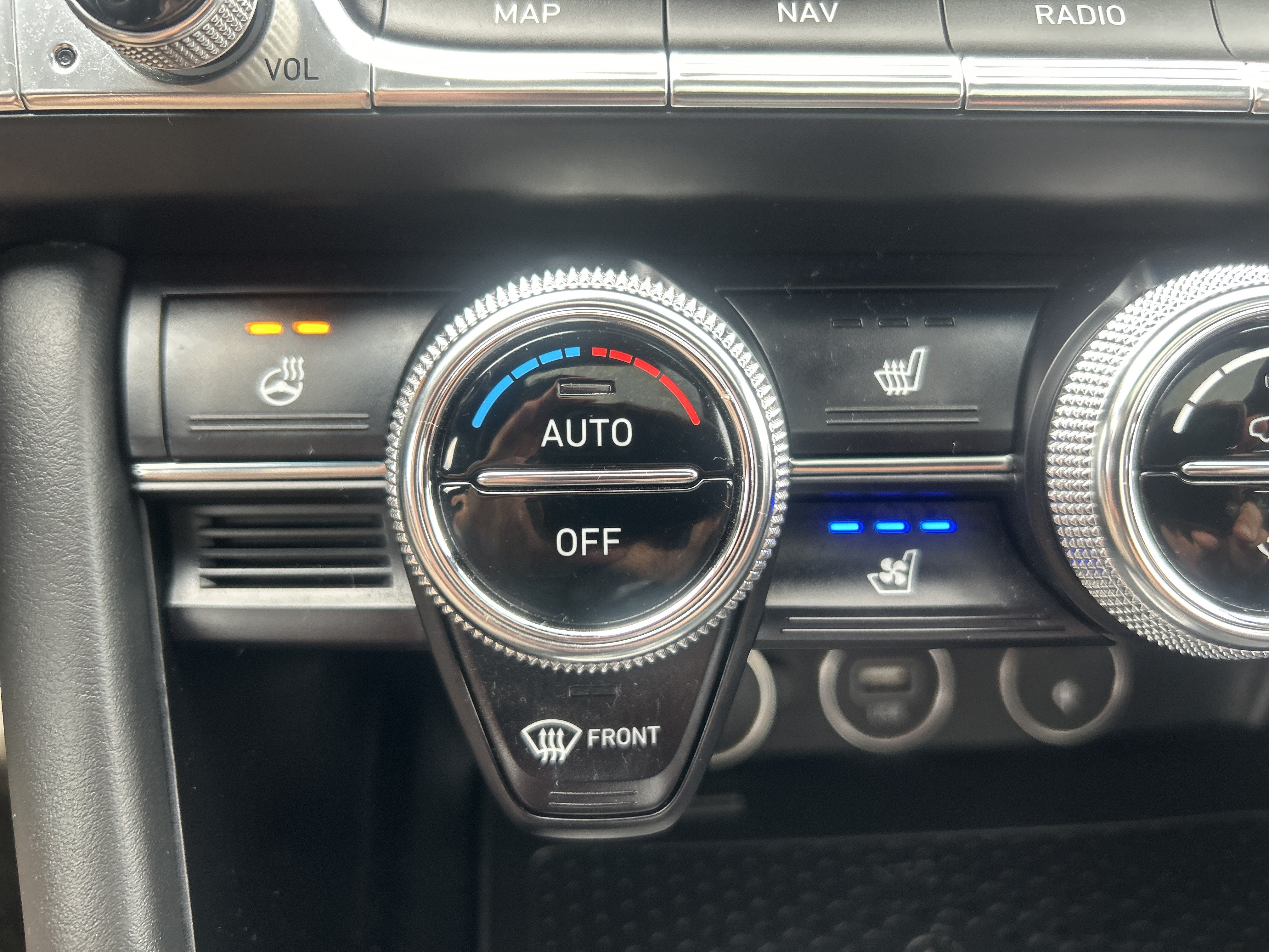 2023 Genesis G70 3.3T