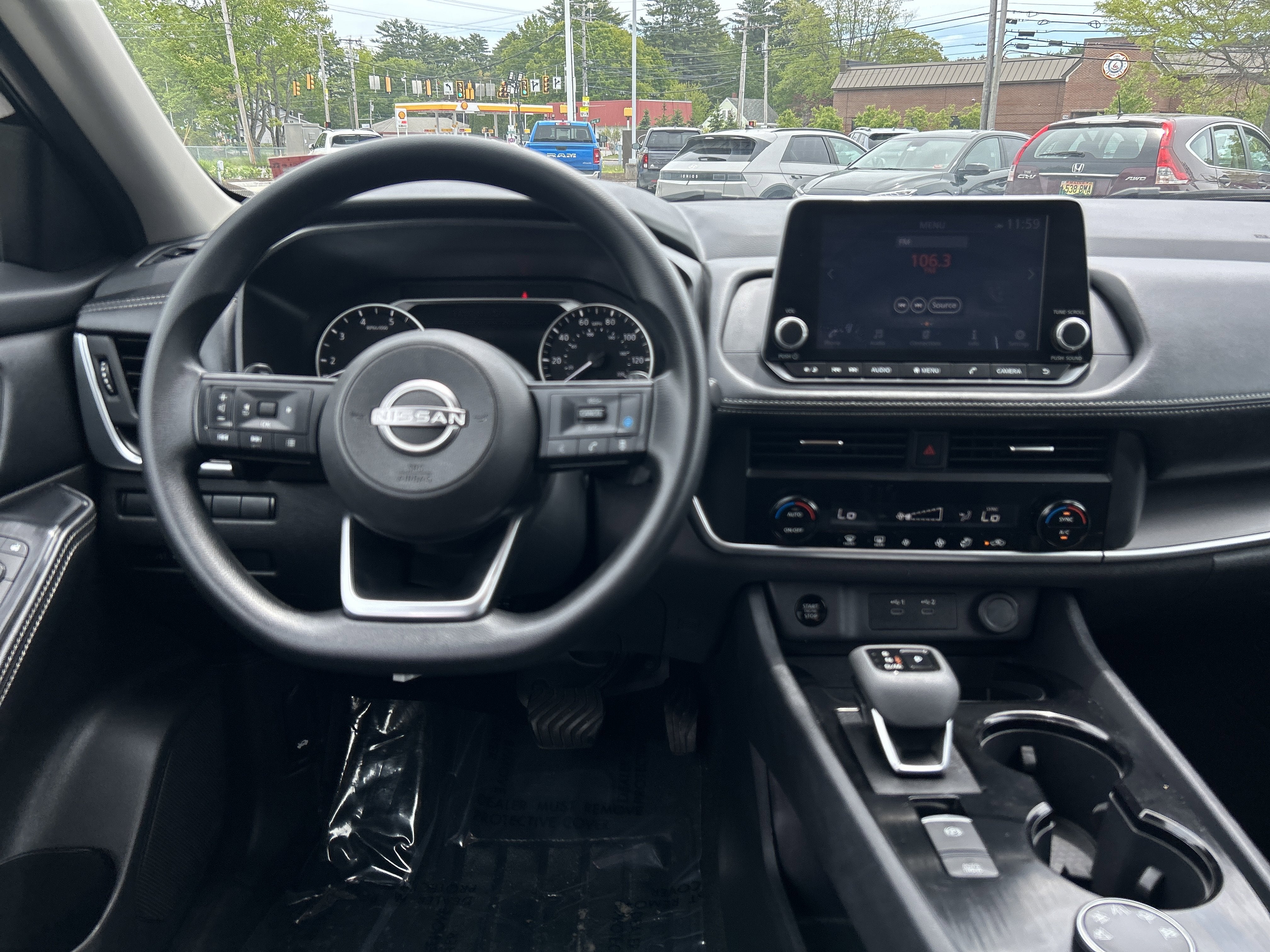 2024 Nissan Rogue SV