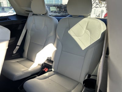 2020 Volvo XC90 Momentum