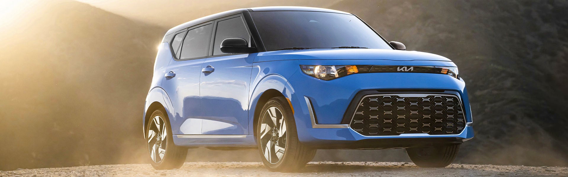 /static/brand-kia/vehicle/2024/KIA/Soul/Full-Width/02.jpg